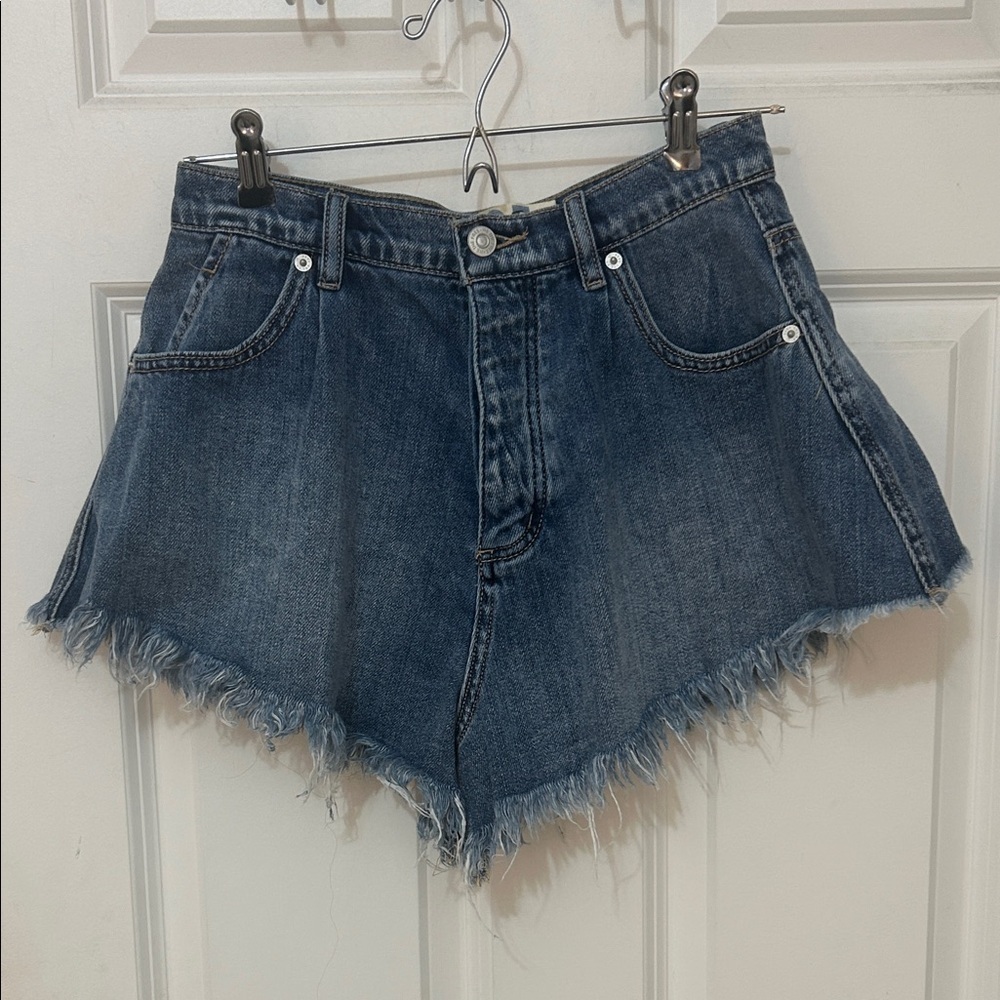 We The Free Dark Blue Raw Hem Jean Shorts size 25 urban outfitters button fly